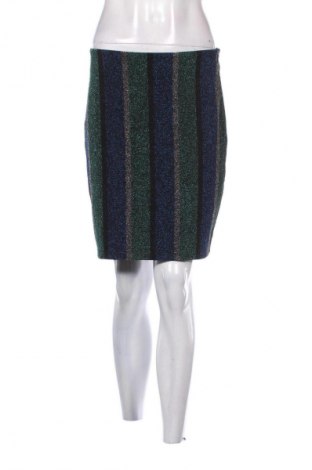 Пола Vero Moda, Размер M, Цвят Многоцветен, Цена 10,22 €