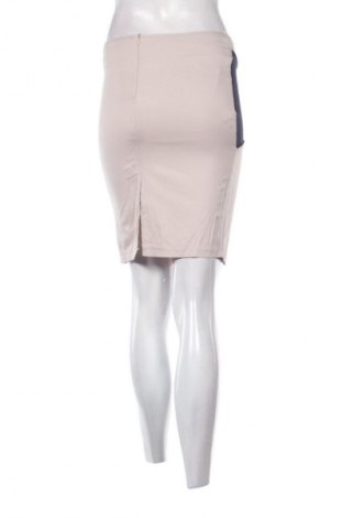 Пола White, Размер S, Цвят Многоцветен, Цена 6,64 €