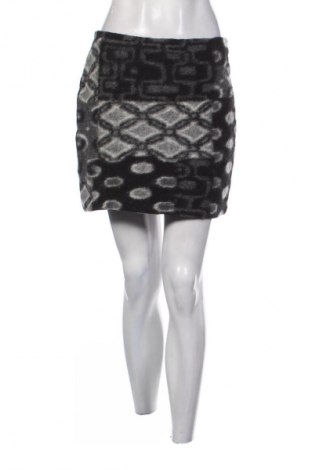 Fustă Yessica, Mărime L, Culoare Multicolor, Preț 39,99 Lei