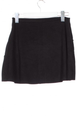 Пола Zara, Размер XS, Цвят Черен, Цена 4,60 €