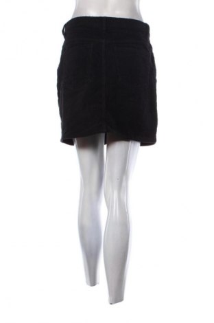 Пола Zara, Размер M, Цвят Черен, Цена 7,15 €