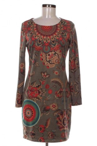 Рокля 101 Idees, Размер M, Цвят Многоцветен, Цена 14,82 €