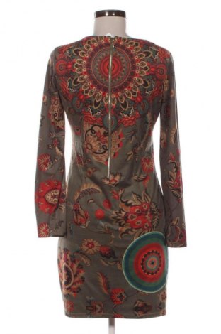 Рокля 101 Idees, Размер M, Цвят Многоцветен, Цена 14,82 €