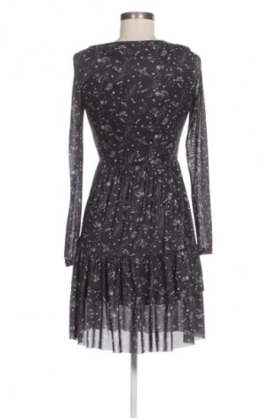 Kleid Ajc, Größe XS, Farbe Mehrfarbig, Preis 11,99 €