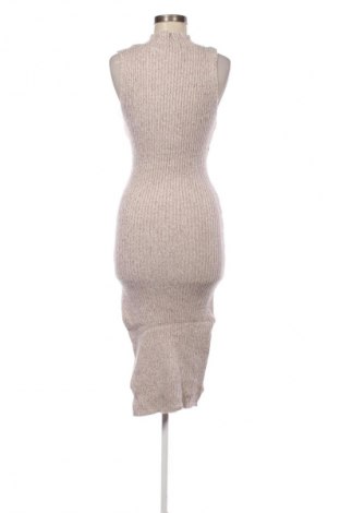 Ruha Ally, Méret M, Szín Sokszínű, Ár 4 239 Ft