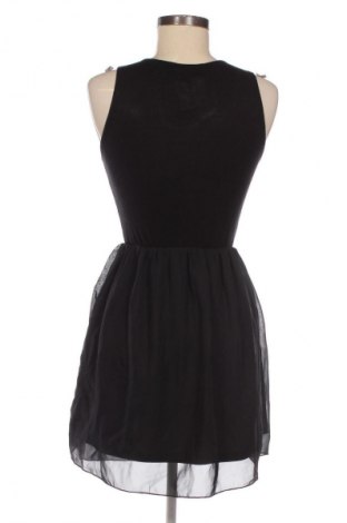 Рокля Amisu, Размер M, Цвят Черен, Цена 8,69 €