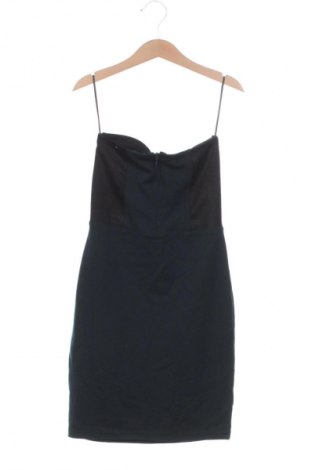 Рокля Bershka, Размер S, Цвят Многоцветен, Цена 18,40 €