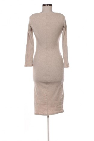 Rochie Bershka, Mărime L, Culoare Bej, Preț 60,99 Lei