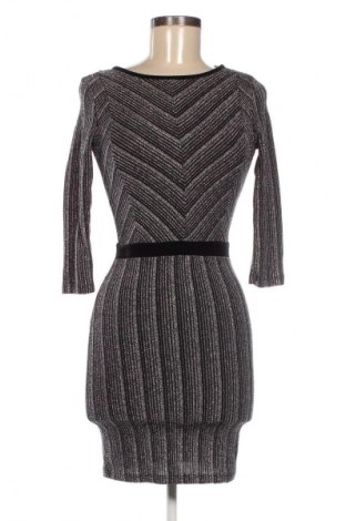 Рокля Bershka, Размер S, Цвят Сребрист, Цена 20,45 €
