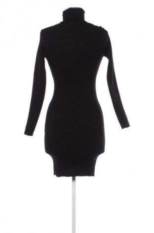Rochie Bershka, Mărime L, Culoare Negru, Preț 104,99 Lei