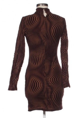 Sukienka Bershka, Rozmiar M, Kolor Kolorowy, Cena 89,99 zł