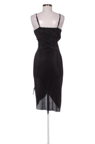 Φόρεμα Bershka, Μέγεθος M, Χρώμα Μαύρο, Τιμή 15,01 €