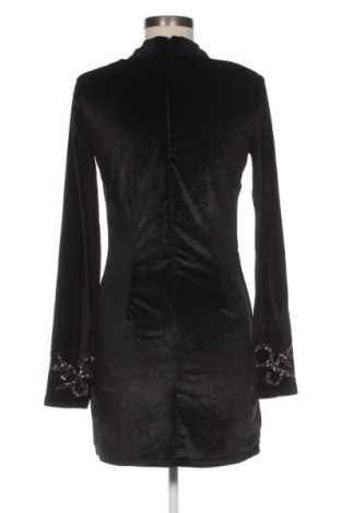 Рокля Boohoo, Размер S, Цвят Многоцветен, Цена 18,40 €