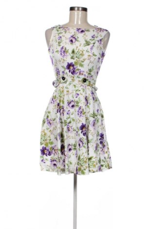 Рокля Boohoo, Размер S, Цвят Многоцветен, Цена 13,99 €