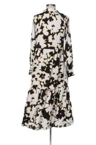 Rochie C&A, Mărime M, Culoare Multicolor, Preț 145,97 Lei