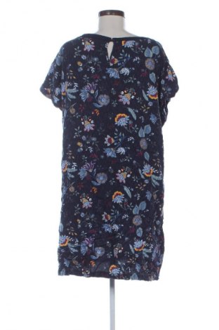 Рокля Cecil, Размер XXL, Цвят Многоцветен, Цена 11,75 €