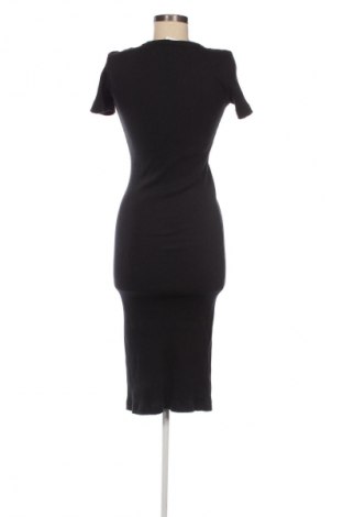 Рокля Champion, Размер S, Цвят Черен, Цена 19,30 €