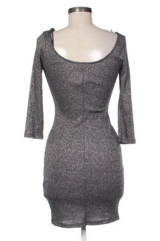 Рокля Clockhouse, Размер S, Цвят Сребрист, Цена 4,63 €