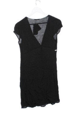 Рокля Cropp, Размер M, Цвят Черен, Цена 31,69 €