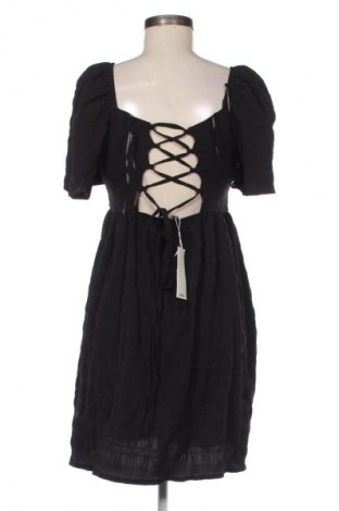 Рокля Cropp, Размер M, Цвят Черен, Цена 65,57 €