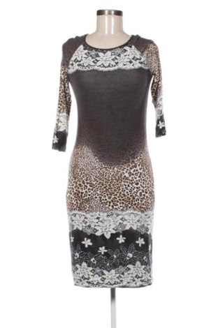 Рокля Daphne, Размер M, Цвят Многоцветен, Цена 17,89 €