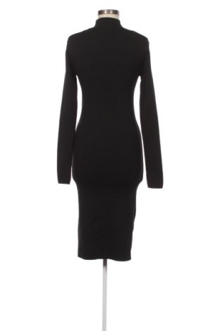 Рокля Defacto, Размер M, Цвят Черен, Цена 9,20 €