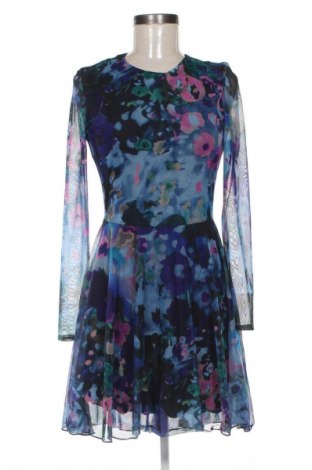 Рокля Desigual, Размер S, Цвят Многоцветен, Цена 34,76 €