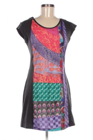Рокля Desigual, Размер M, Цвят Многоцветен, Цена 16,87 €