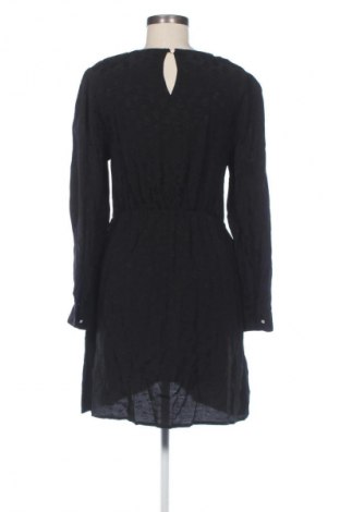 Φόρεμα Emilie M., Μέγεθος M, Χρώμα Μαύρο, Τιμή 30,99 €