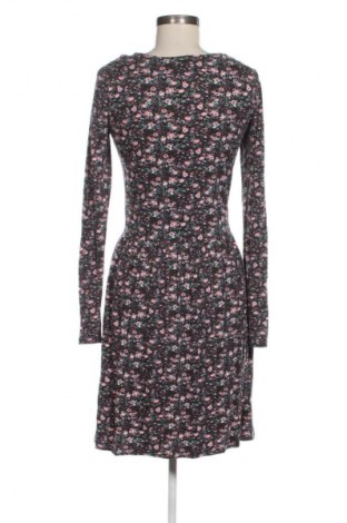 Рокля Esprit, Размер S, Цвят Многоцветен, Цена 13,80 €