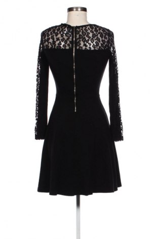 Kleid French Connection, Größe M, Farbe Schwarz, Preis 32,99 €