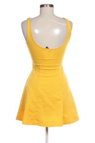 Рокля H&M, Размер XXS, Цвят Жълт, Цена 10,22 €