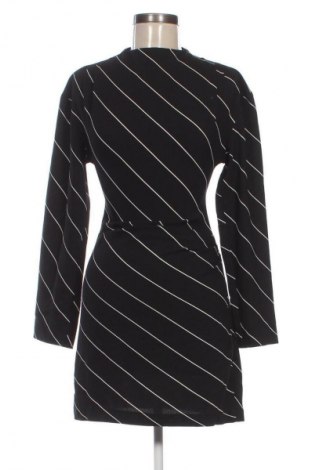 Рокля H&M, Размер XS, Цвят Многоцветен, Цена 14,31 €