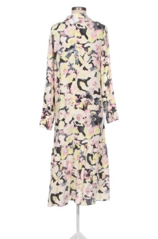 Рокля H&M, Размер S, Цвят Многоцветен, Цена 30,40 €