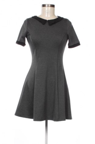 Рокля H&M Divided, Размер M, Цвят Черен, Цена 19,97 €