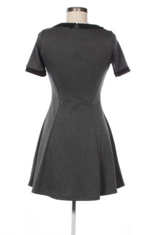 Рокля H&M Divided, Размер M, Цвят Черен, Цена 19,97 €