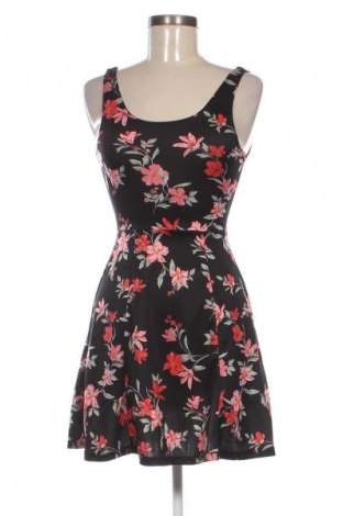Рокля H&M Divided, Размер XS, Цвят Многоцветен, Цена 18,40 €