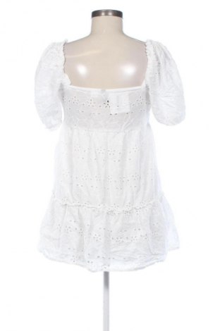 Рокля H&M Divided, Размер M, Цвят Бял, Цена 12,91 €