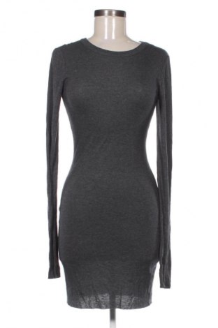 Рокля H&M Divided, Размер M, Цвят Сив, Цена 2,04 €