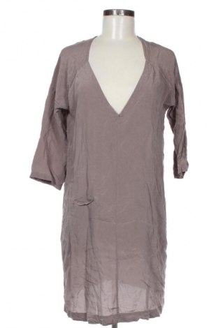 Рокля Humanoid, Размер S, Цвят Бежов, Цена 45,50 €