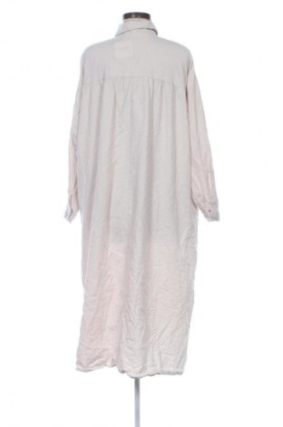 Ruha Jcl, Méret XXL, Szín Ekrü
, Ár 4 659 Ft