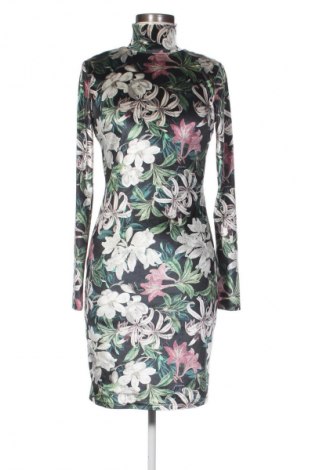 Рокля Junona, Размер M, Цвят Многоцветен, Цена 25,05 €