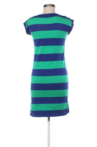 Рокля Lacoste, Размер S, Цвят Многоцветен, Цена 50,10 €