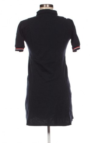 Рокля Lacoste, Размер M, Цвят Син, Цена 32,72 €