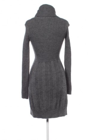 Šaty  Louise Orop, Velikost S, Barva Šedá, Cena  567,00 Kč