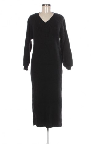 Рокля Makadamia, Размер M, Цвят Черен, Цена 40,90 €