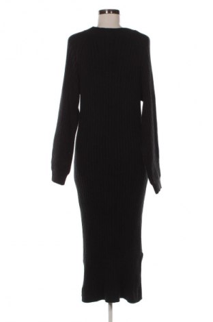 Sukienka Manguun, Rozmiar L, Kolor Czarny, Cena 77,99 zł