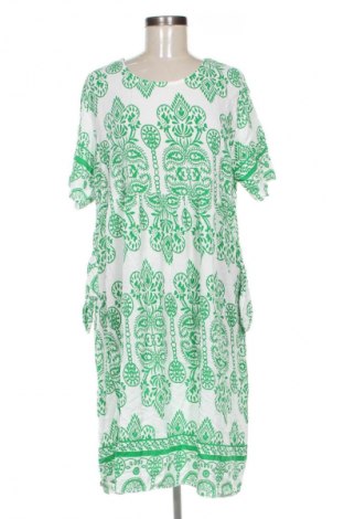 Рокля New Style, Размер XL, Цвят Многоцветен, Цена 8,69 €