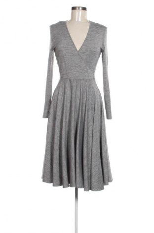 Рокля Nissa, Размер XS, Цвят Сив, Цена 44,19 €