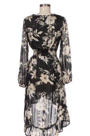 Šaty  Nuna Lie, Velikost M, Barva Vícebarevné, Cena  629,00 Kč